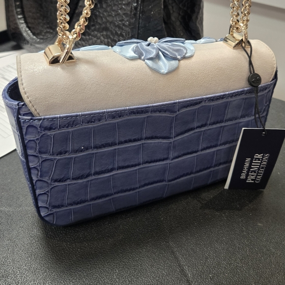 Brahmin Premier Collection Rosa Bellbottom Crossbody Bag NWT - Picture 3 of 10